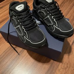 New Dior B30 Size 10 With Box