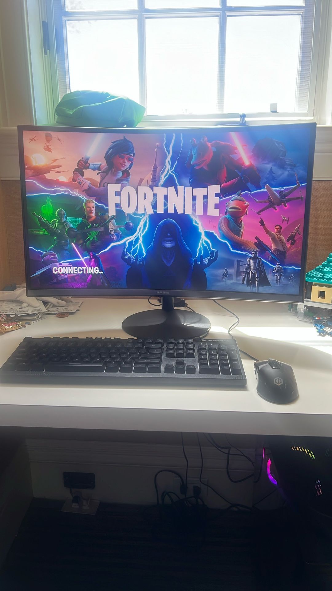 27" Samsung Curved Monitor, Cyberpower Keyboard, Gaming Mouse