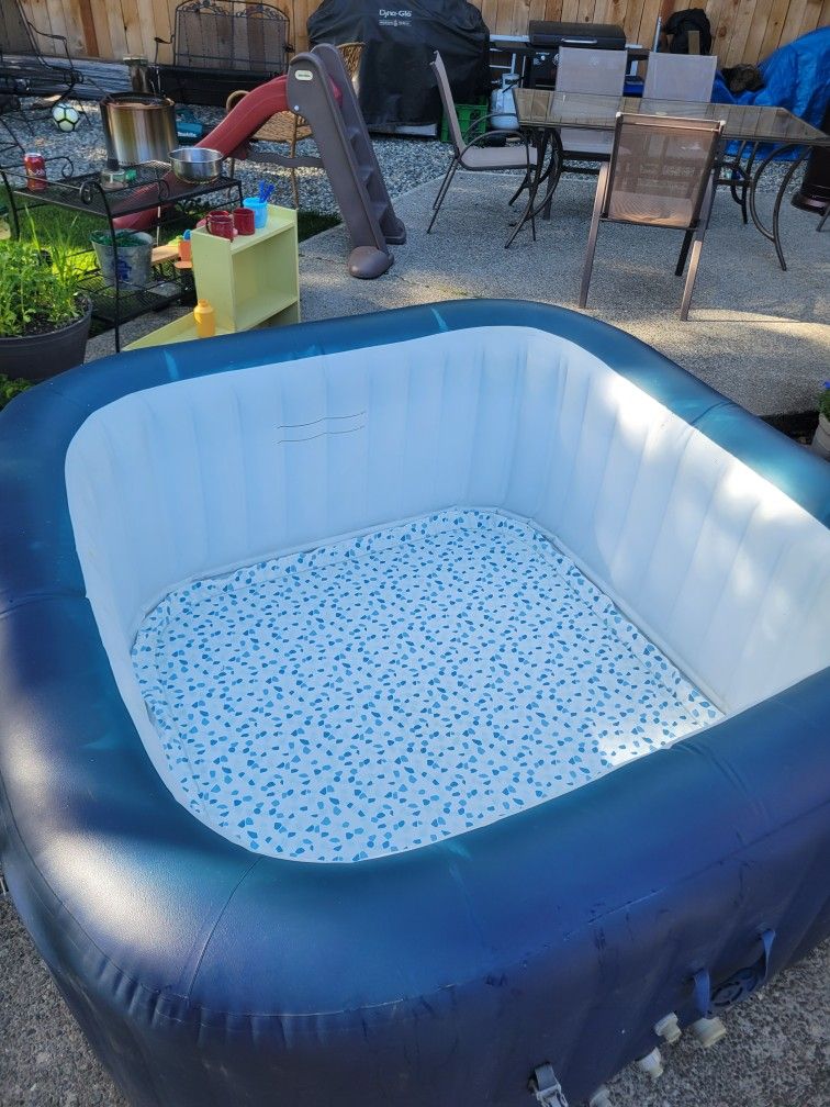 Hot Tub