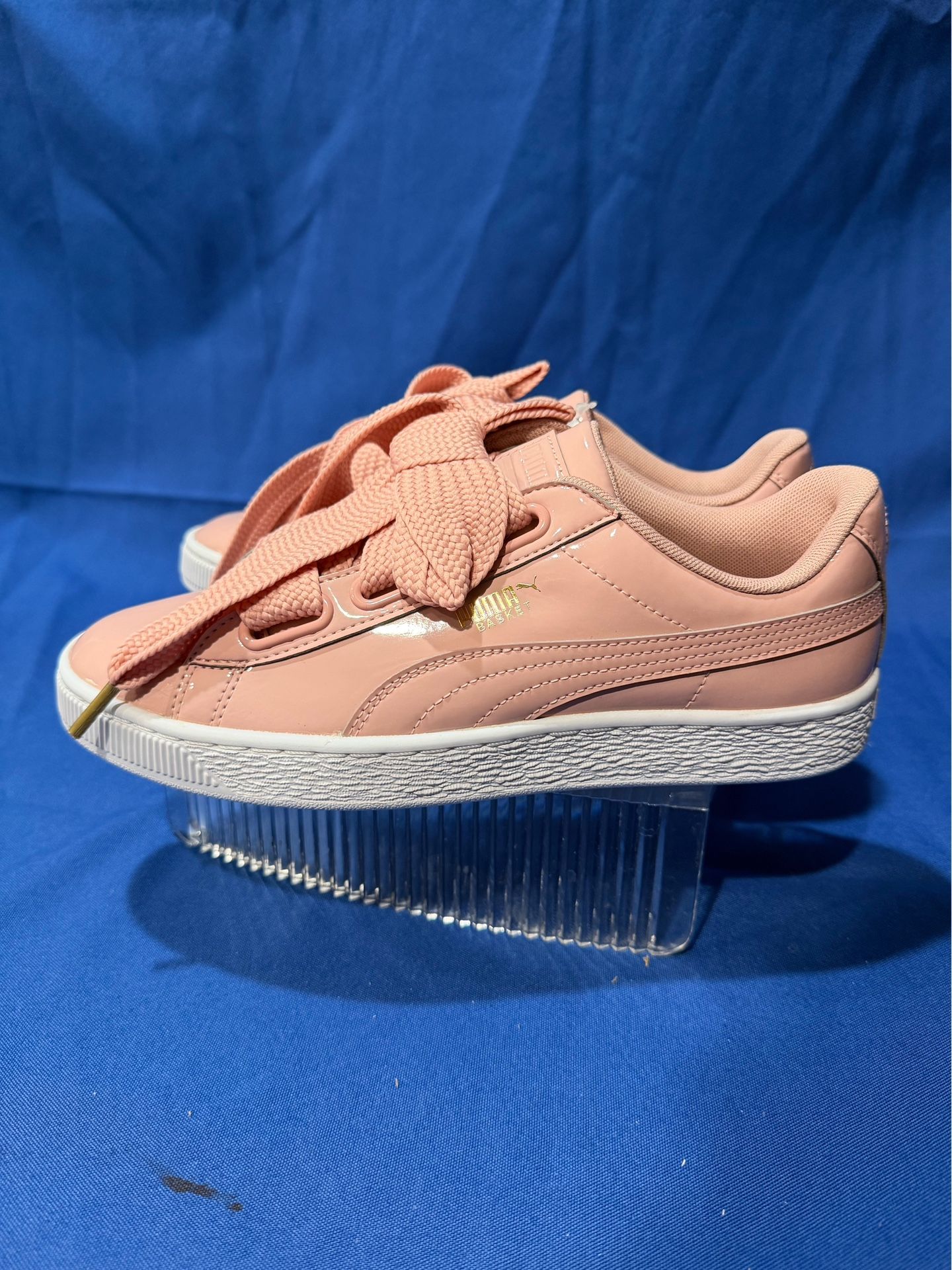 PUMA Heart Patterned, Size 9 Beige Peach, Low Lace Up Women’s Trainers