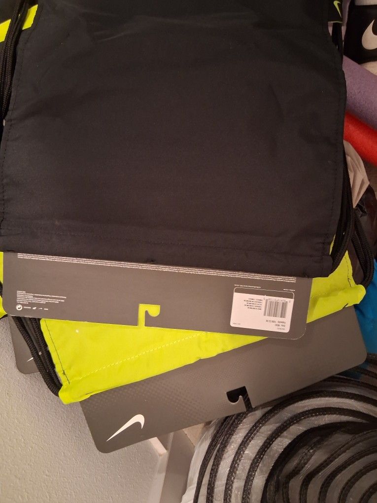 Nike Elete Bags