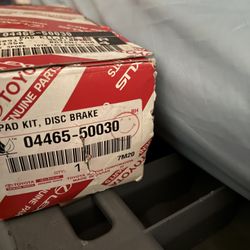  NEW Lexus LS 400 - Brake Pads