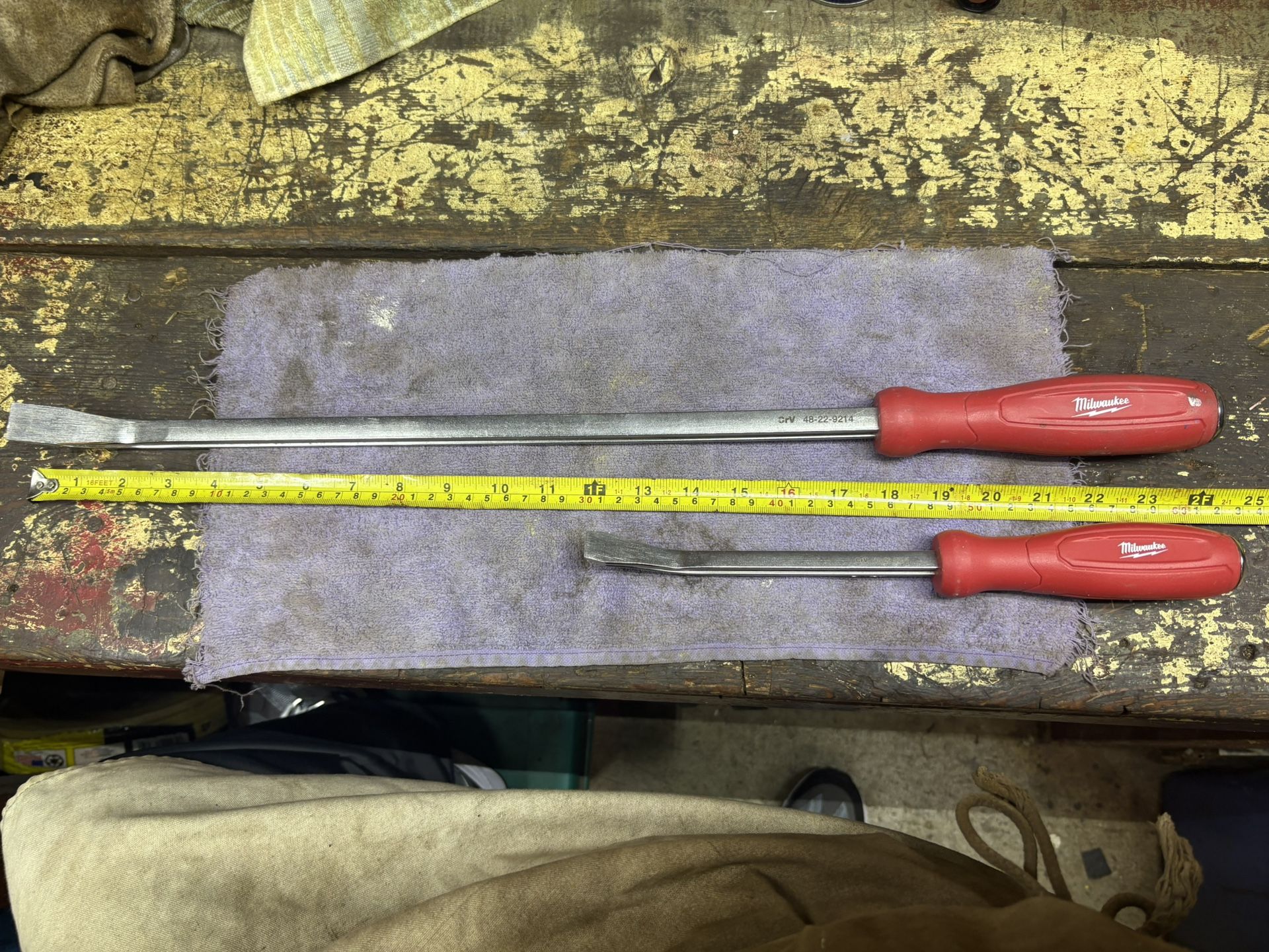 Milwaukee Pry Bars 