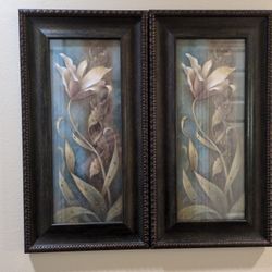 2 Decorative Wall Pictures