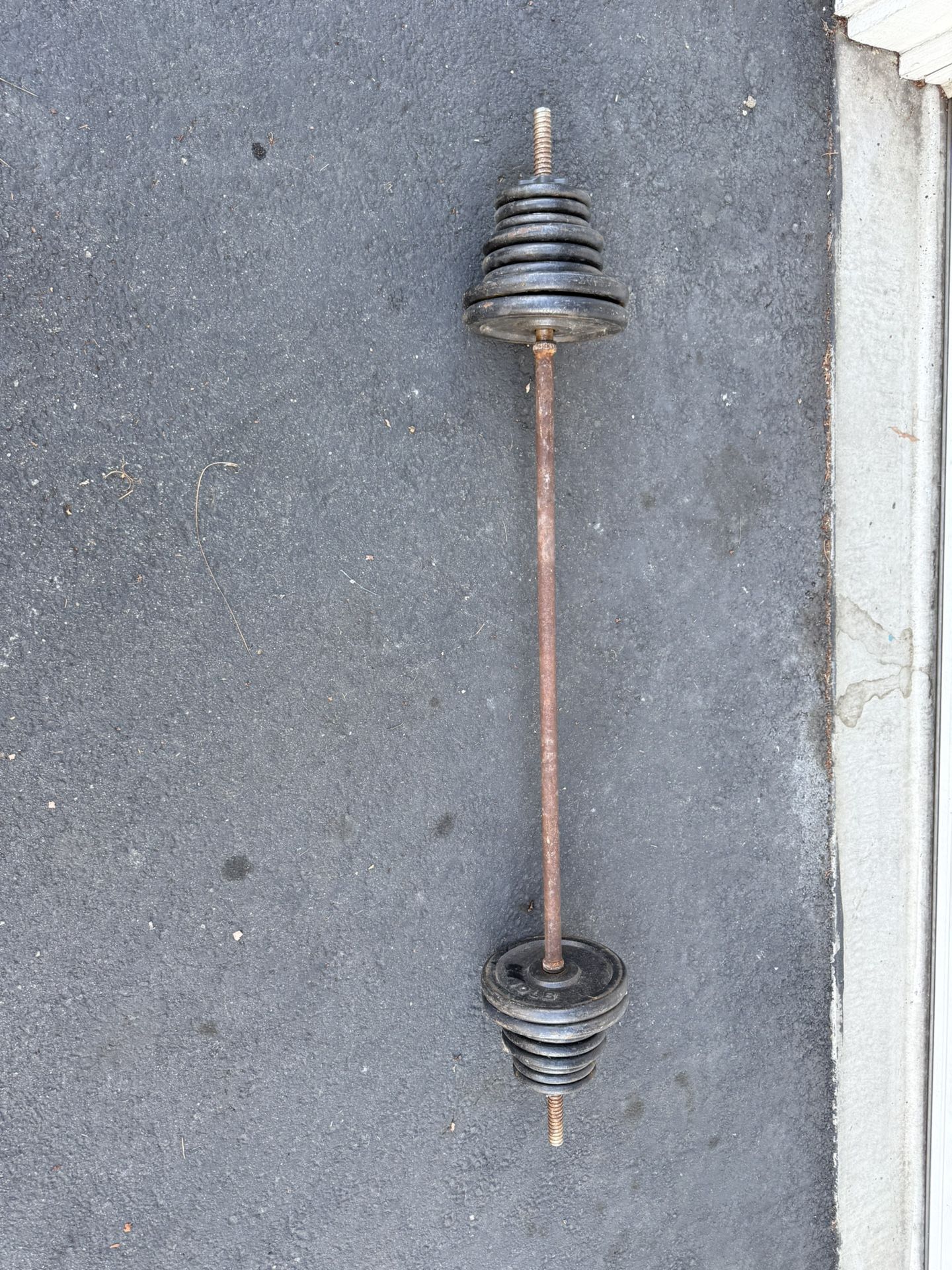 Short Straight Barbell , 85 Pounds Total Disc Weights