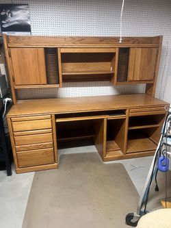 Desk with Attached Hutch