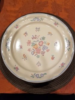 4 Nice Plates $1.00