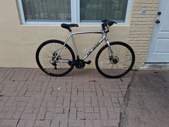 Hilland Cliford hybrid bike