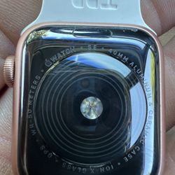 Apple Watch SE 