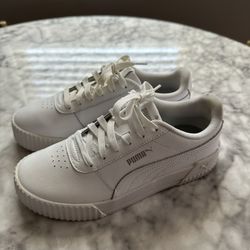 White Pumas