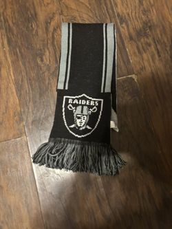Raider Scarf