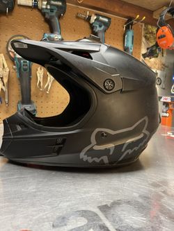 /// Fox V1 Helmet /// ADULT Small 