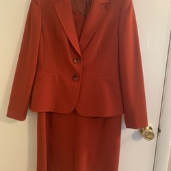 Kasper Petite Dress And Jacket Knee Length Dress Is 10P Jacket Is 8P