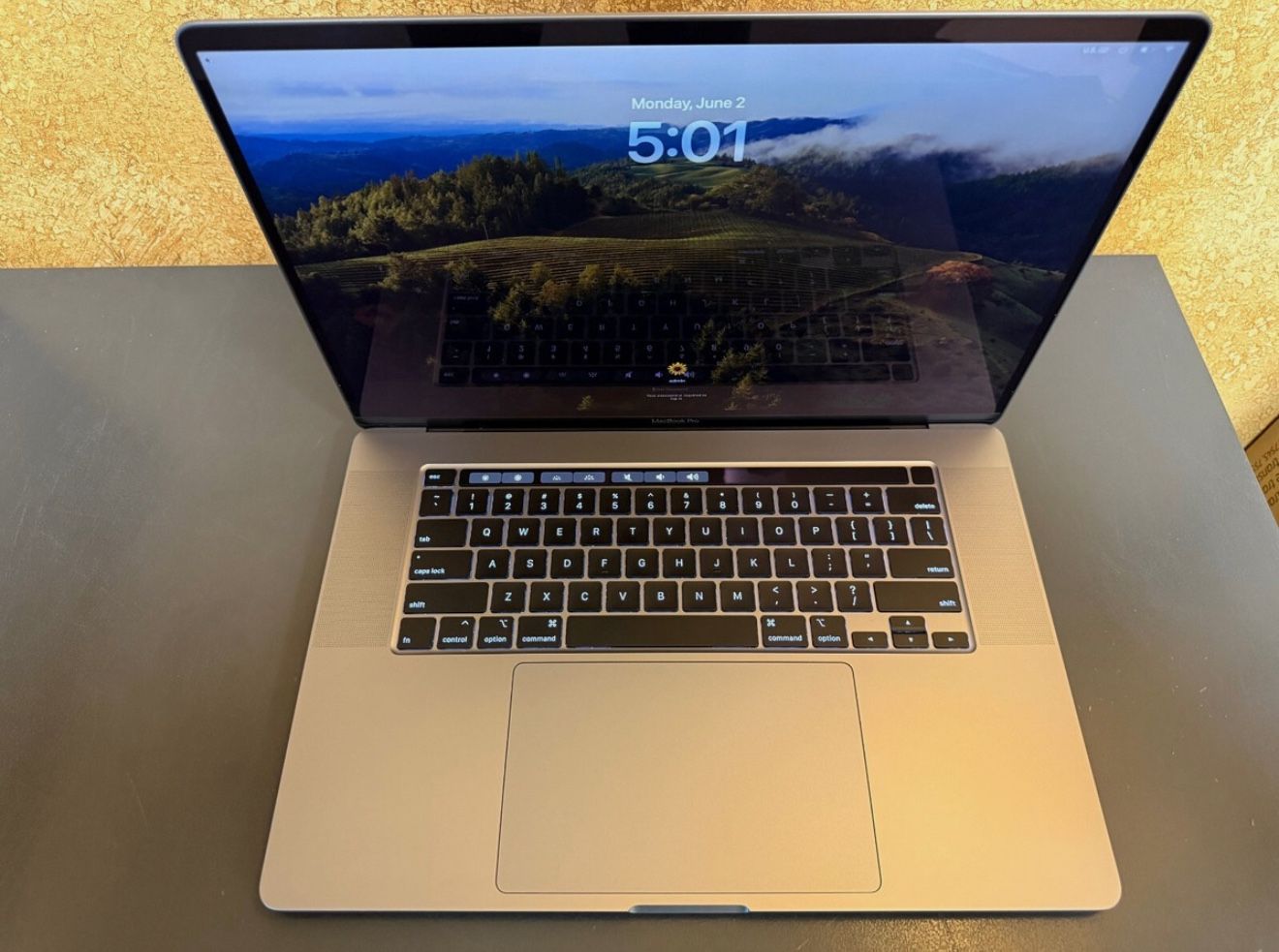 MacBook Pro 16” 2.6ghz i7 16gb Ram 500gb Ssd