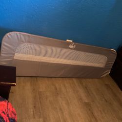 Bed Rail / Barrier 