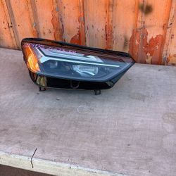 2021-2023 Audi Q5  Headlight
