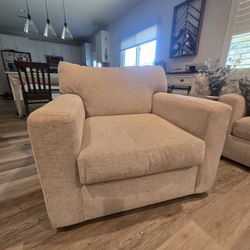 Swivel Chair 