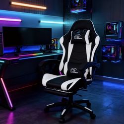 🔥 Brand New Gaming/Office Chair with Lumbar support and footrest – Still in Box! 🔥