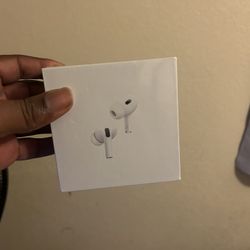 Apple AirPods 2nd Gen