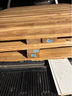 Wooden fence four pieces brand new