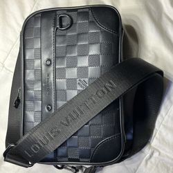 Louis vuitton Alpha Messenger 