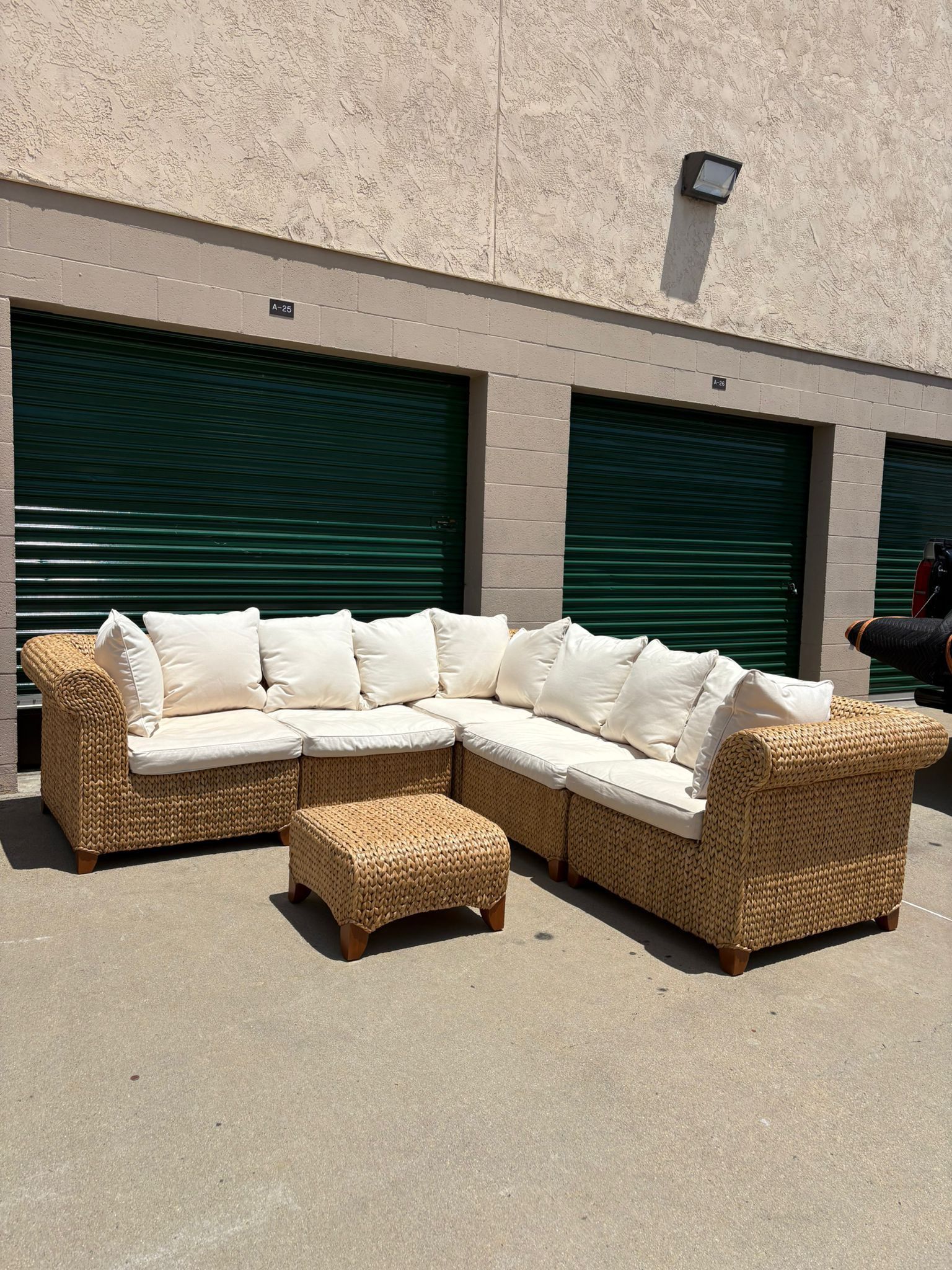 Pottery Barn Seagrass Sectional With Ottoman 🛻Delivery Available🛻