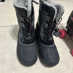 Botitas Para Niño Para La Nieve O Lluvia Estan Seminuevas Size 1