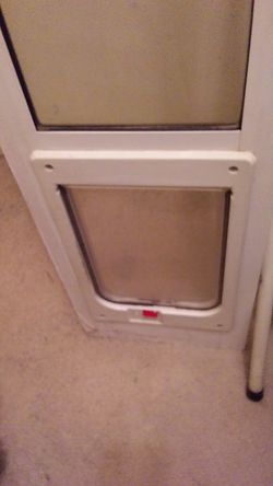 Patio Door Pet Pannel with magnetic locking chubby dog plastic see through window!