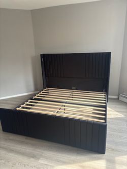 KING BED FRAME WITH MATTRESS