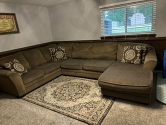 Brown Sectional 