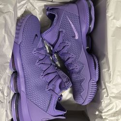Nike LeBron XVI Low “Atomic Purple” – Size 12.5 (Brand New)