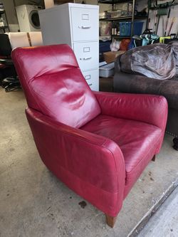 Natuzzi Editions genuine leather red recliner