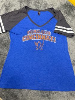 District Made FC Cincinnati Women’s Large V-Neck T-Shirt