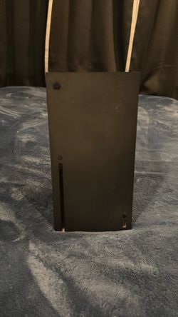 Xbox series x 1TB & games