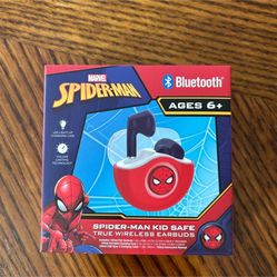 NWT Spider-Man earbuds
