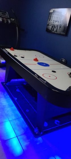 Air Hockey Table