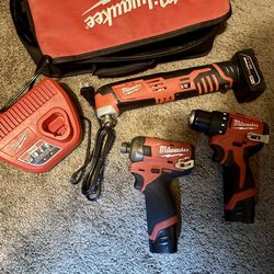 Milwaukee M12 Fuel Drill Set