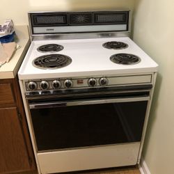 Retro Tappan electric Oven And Range