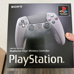 PlayStation DualSense Edge 30th Anniversary