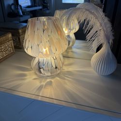 Contemporary Creative Spherical Round Table Dot Glass 1-Light Table Lamp For Bedroom