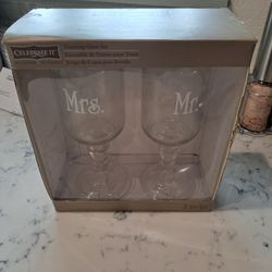 Mr And Mrs Toasting Set