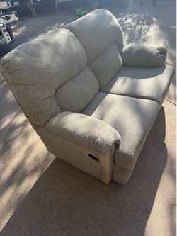 Reclining Loveseat,60” Wide. S.W.Arl.