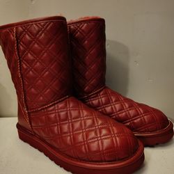 Uggs Quilted Redwine