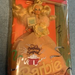 Vintage Mattel Birthday surprise Barbie 1991 # 3679. 