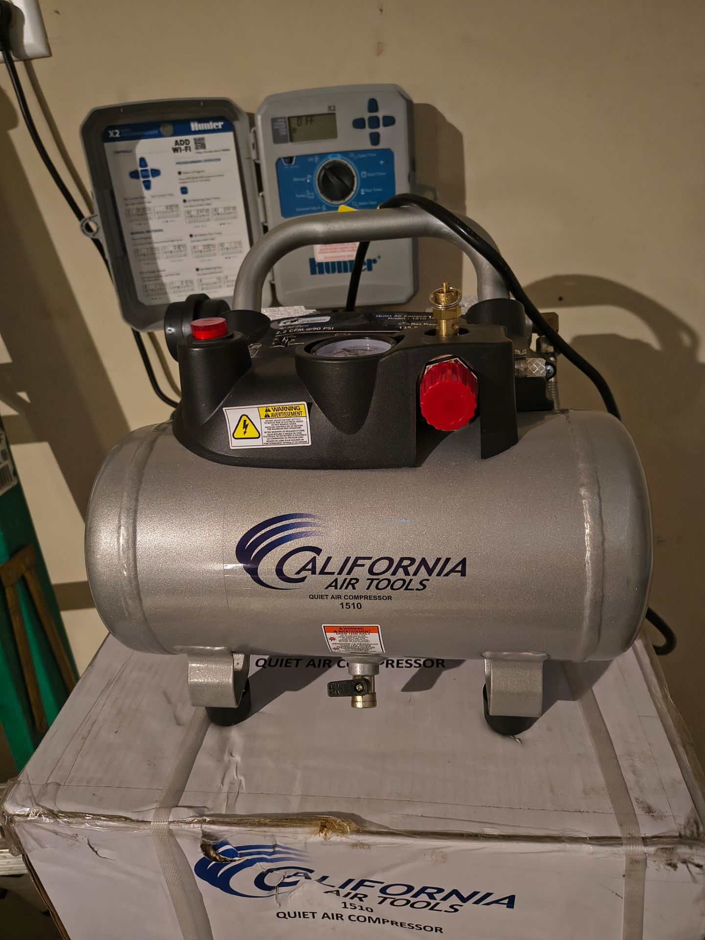 Quiet air compressor brand new!