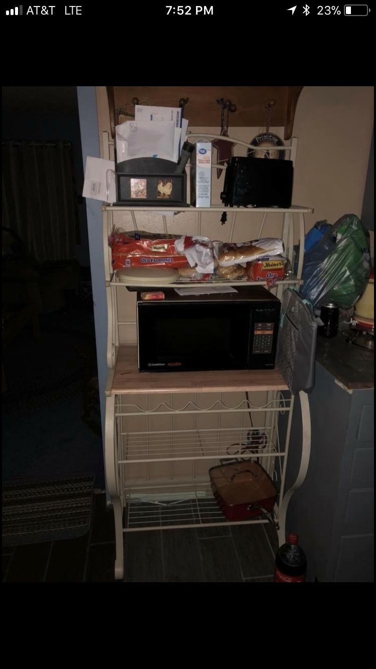 Bakers rack
