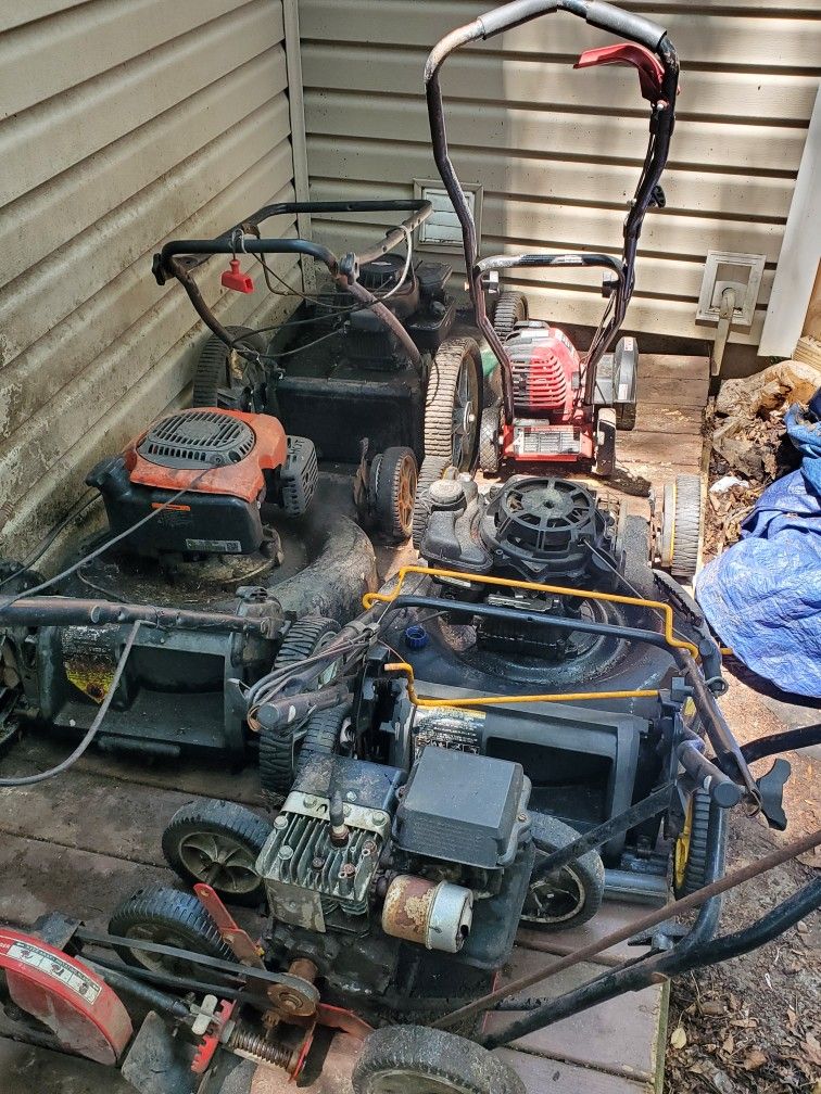 3 Lawn Mowers, 2 Edgers - Take ALL $300