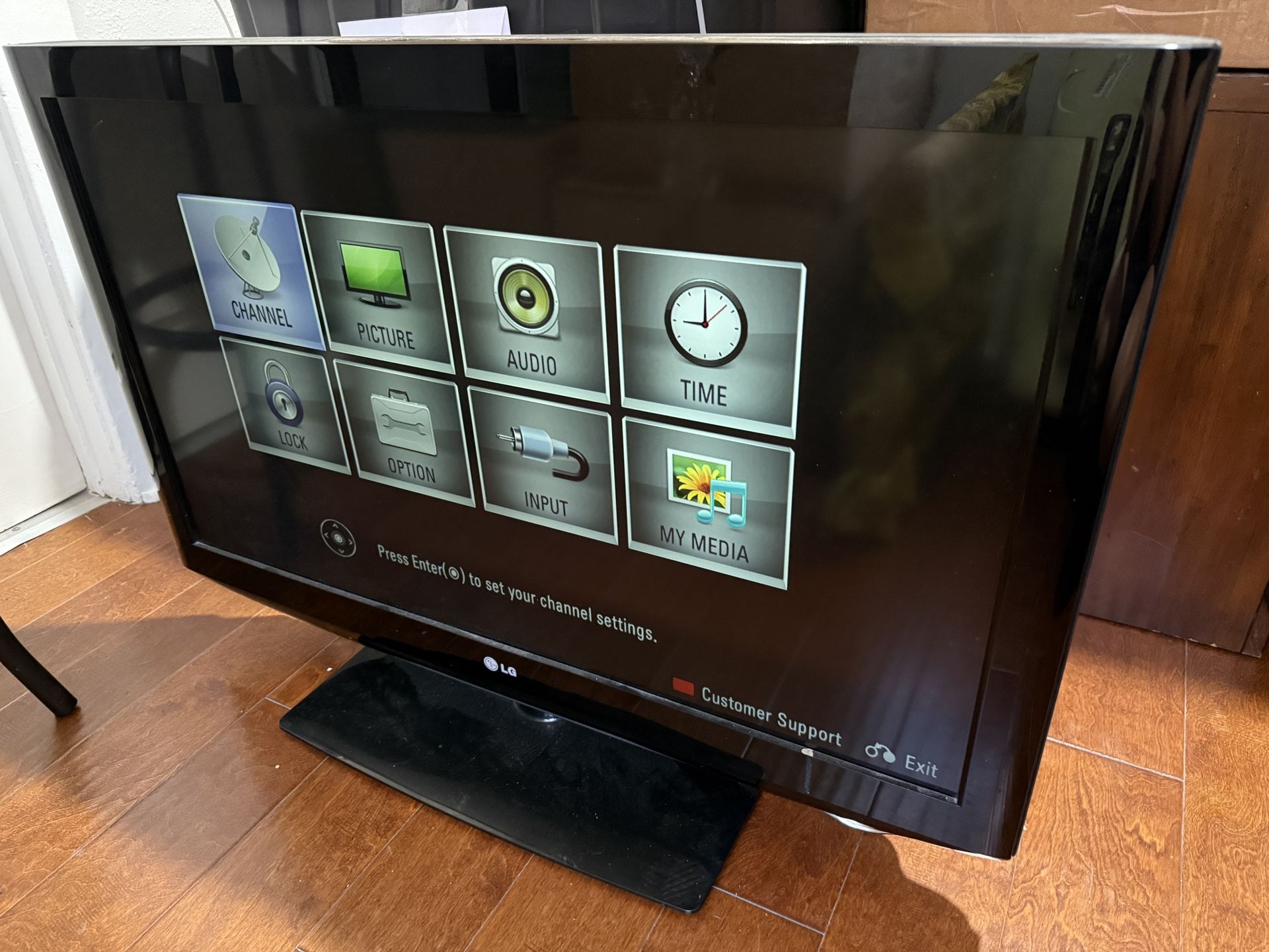 TV 37” LG LCD