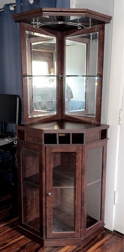 Corner bar