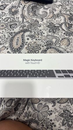 Magic Keyboard